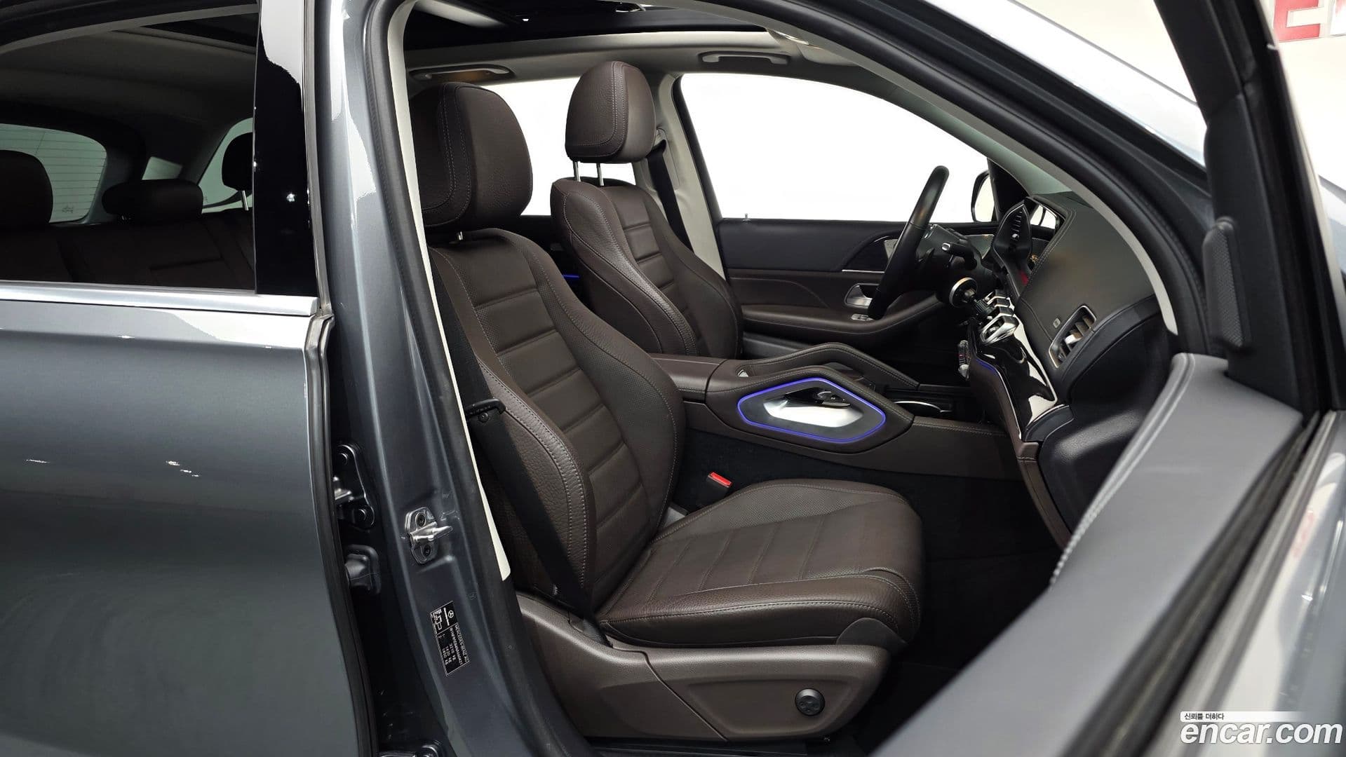 Main__Slider__Photo:GLE-Class Mercedes-Benz 2022.2-9