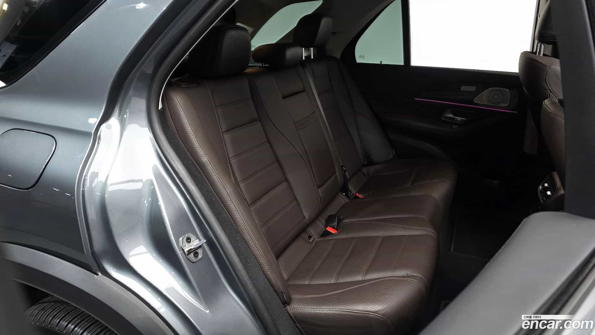 GLE-Class Mercedes-Benz 2022.2-OPTION-015