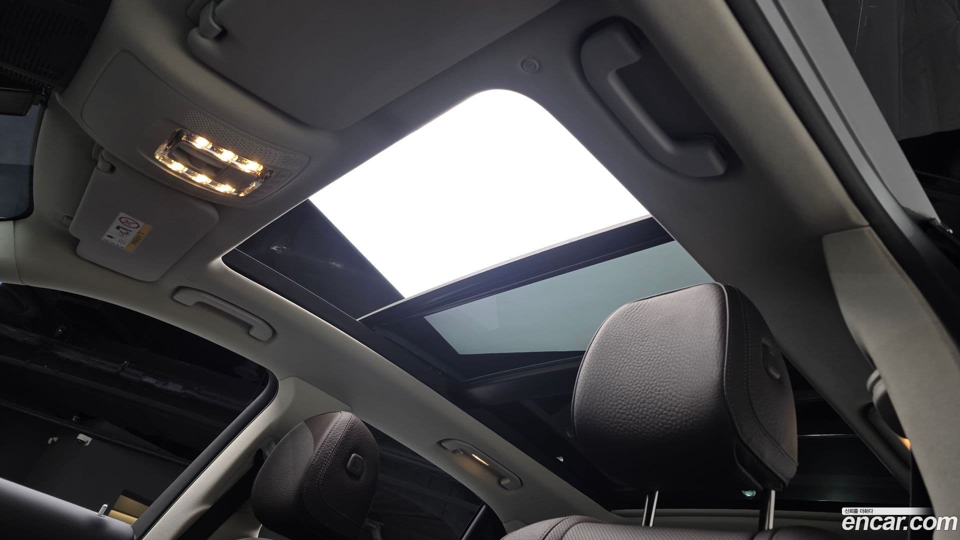 Main__Slider__Photo:GLE-Class Mercedes-Benz 2022.2-18