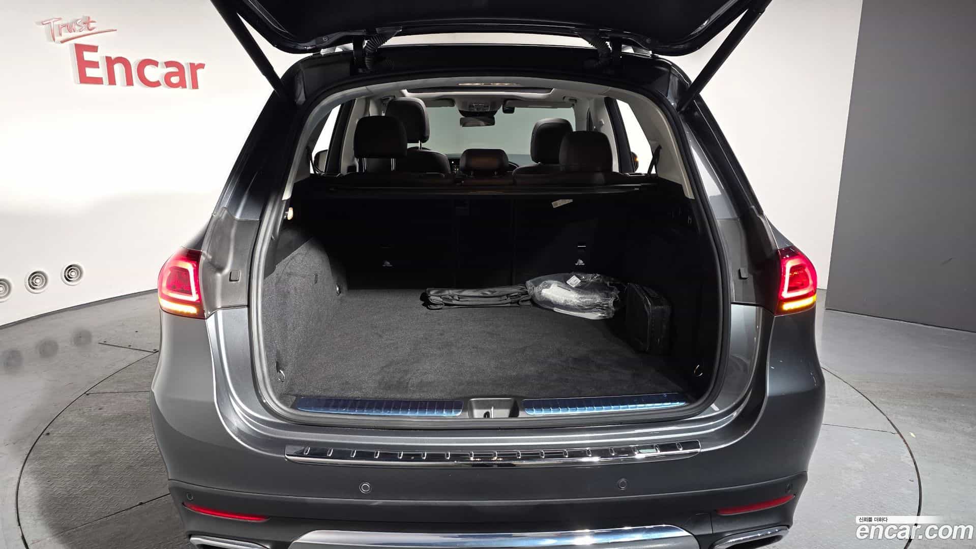 GLE-Class Mercedes-Benz 2022.2-OPTION-024