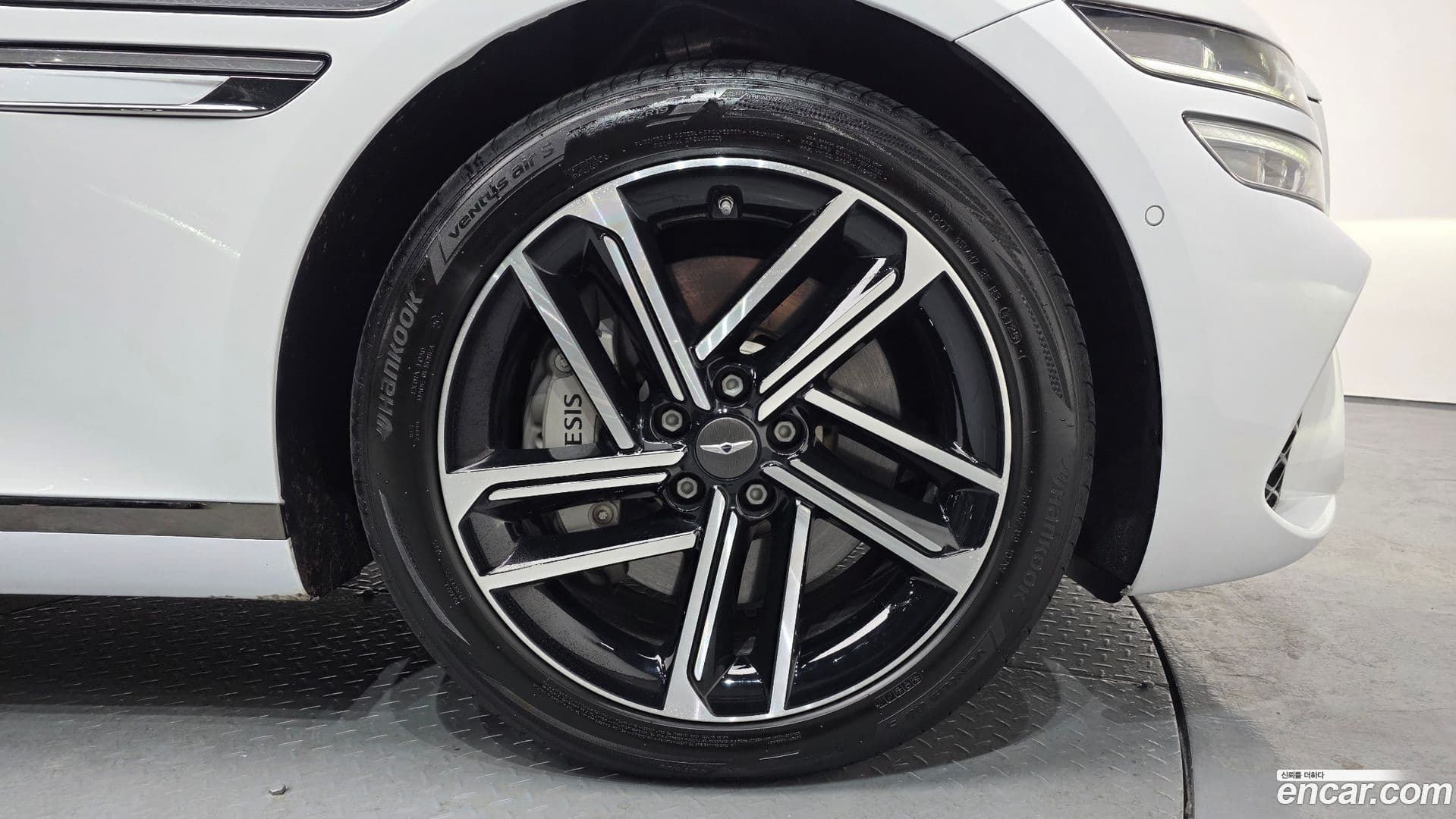 Main__Slider__Photo:G80 Genesis 2023.7-4