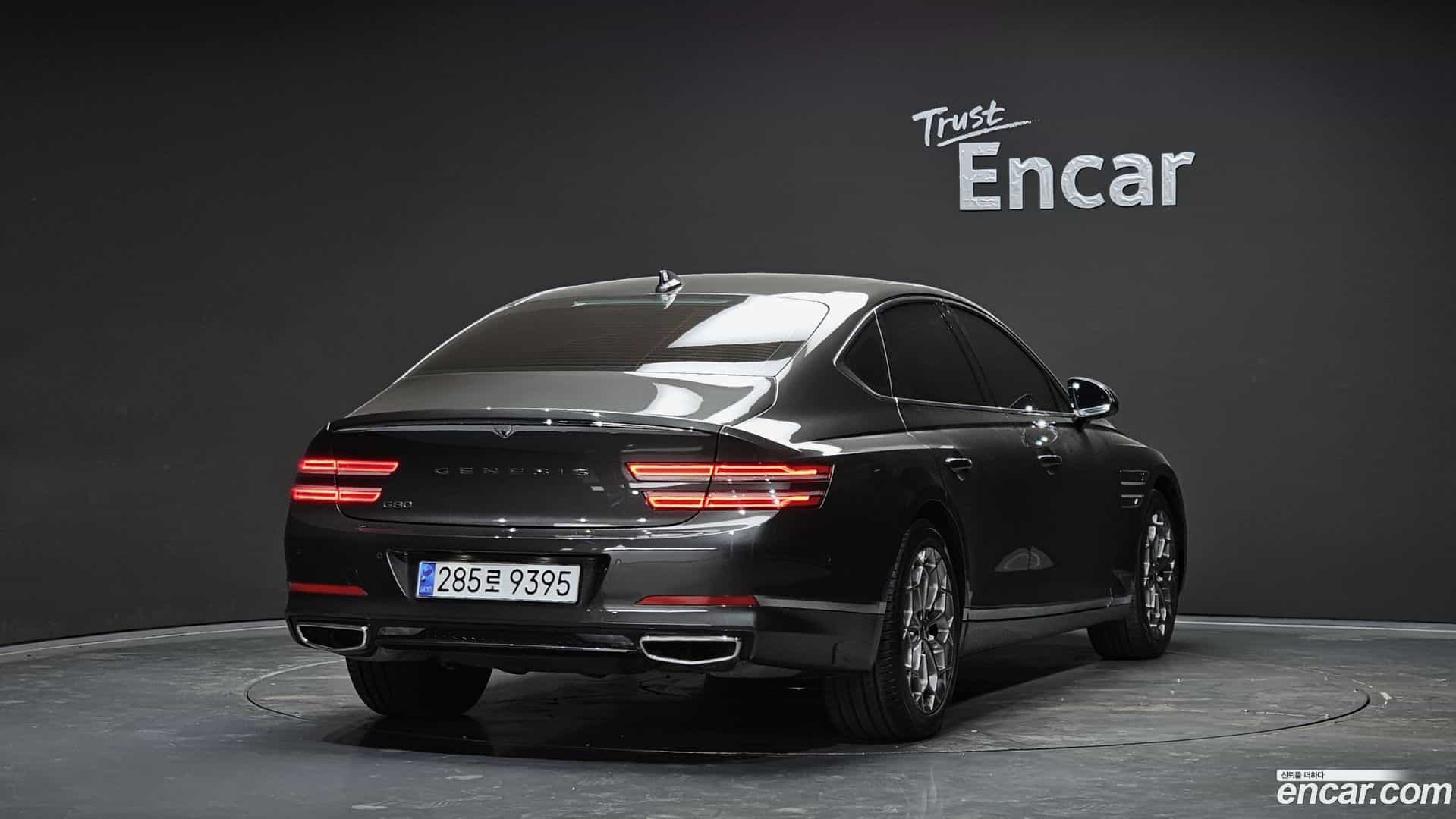 G80 Genesis 2022.0-OUTER-002