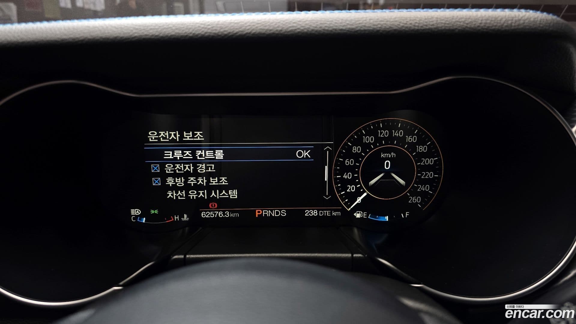 Main__Slider__Photo:Mustang Ford 2019.9-7