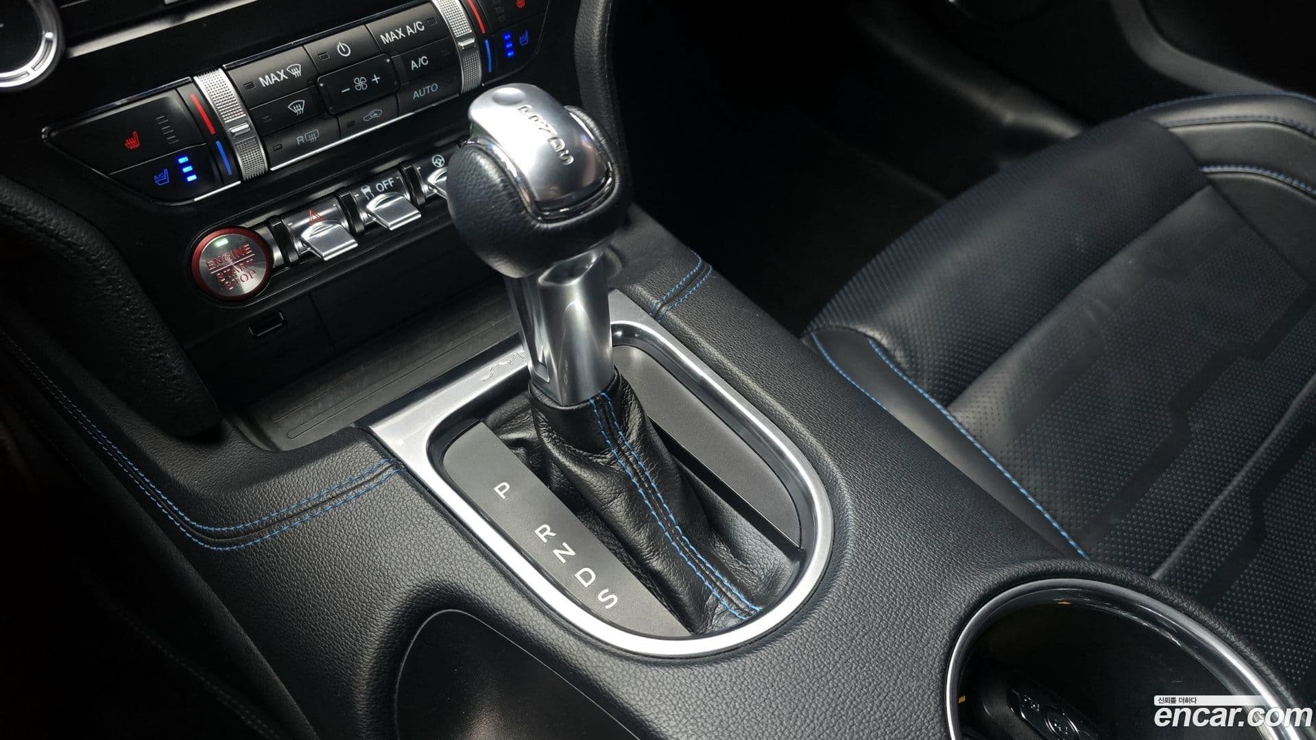 Main__Slider__Photo:Mustang Ford 2019.9-8