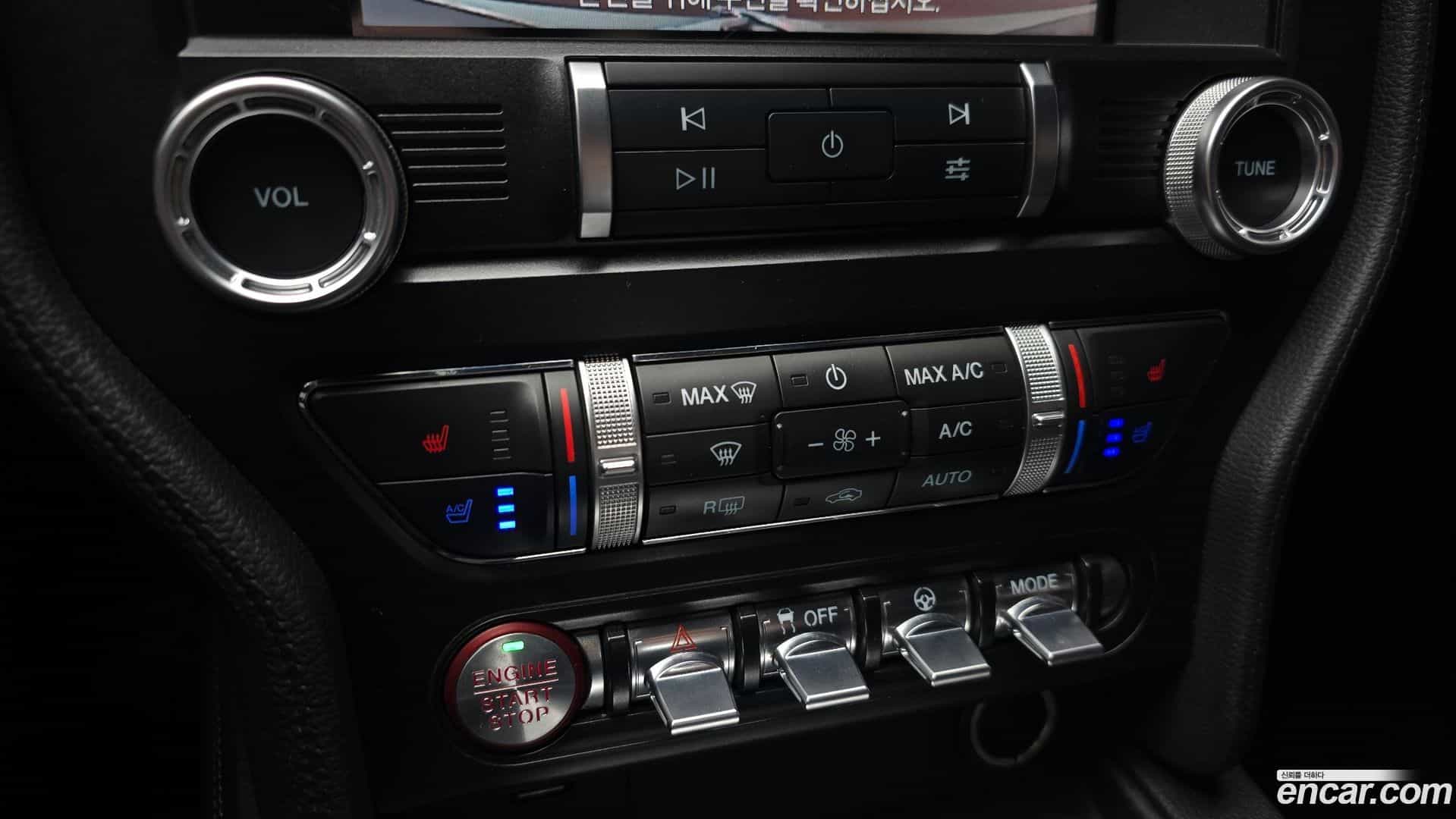 Mustang Ford 2019.9-OPTION-021