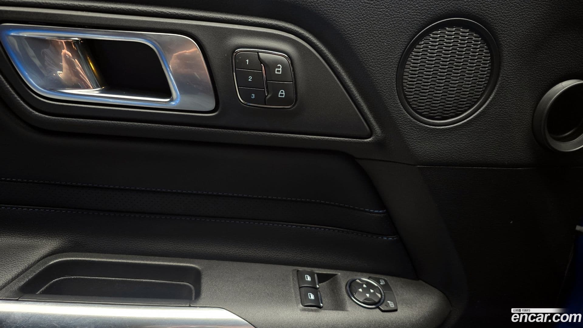 Main__Slider__Photo:Mustang Ford 2019.9-17