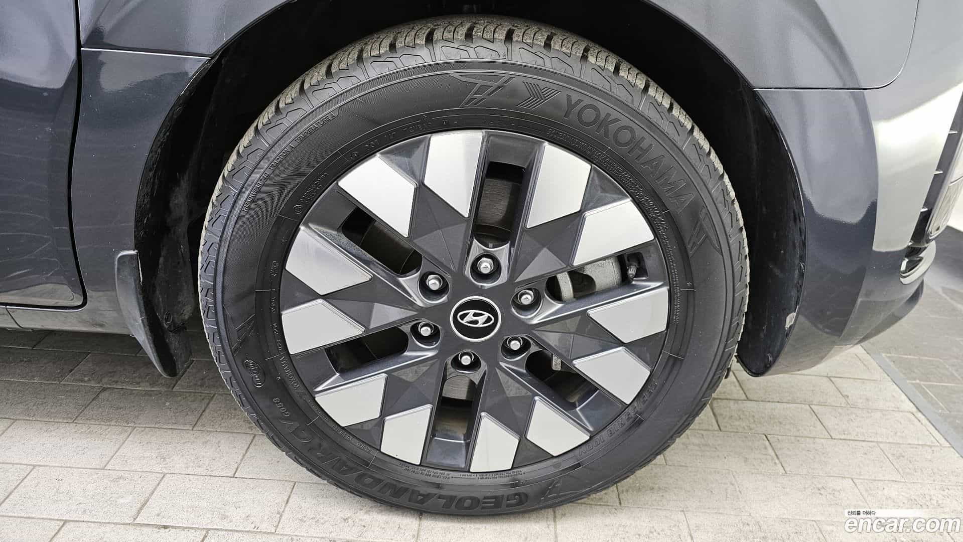 Staria Hyundai 2023.6-OUTER-005