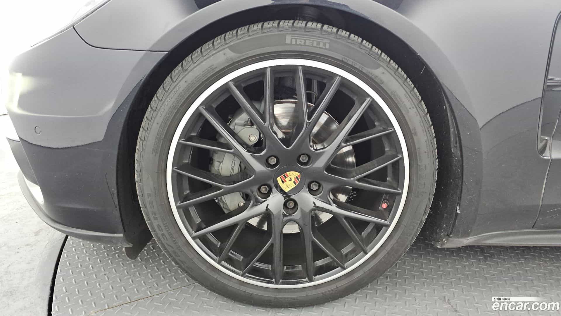 Panamera Porsche 2018.2-OUTER-005