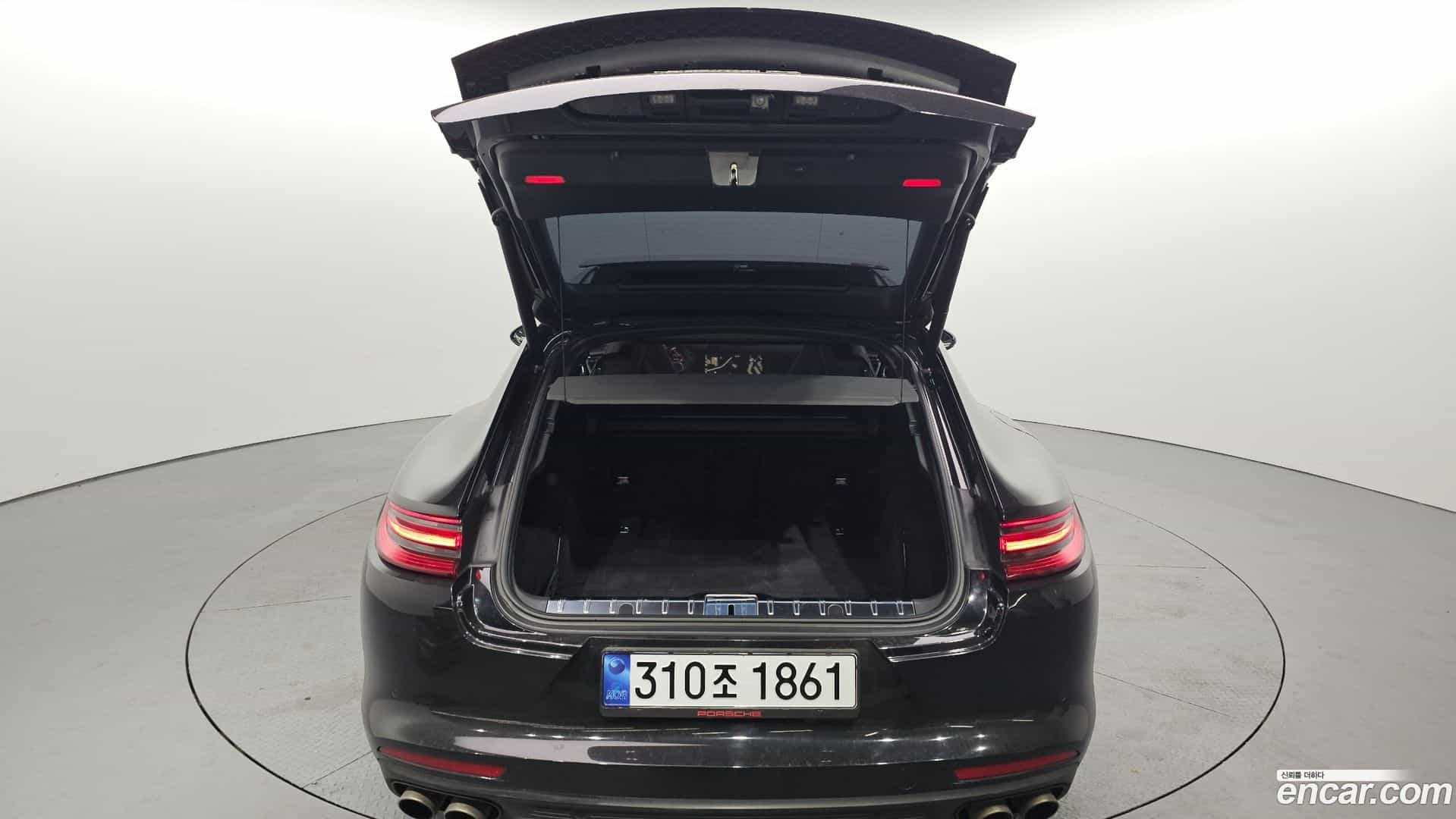 Panamera Porsche 2018.2-OPTION-024
