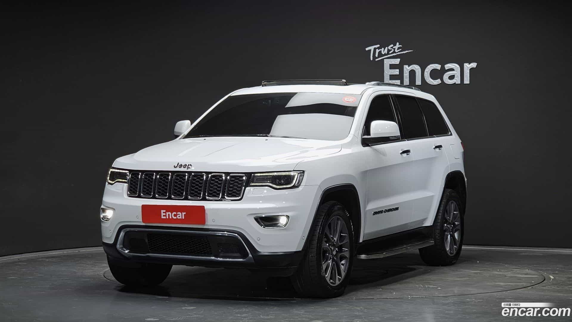 Cherokee Jeep 2018.2-OUTER-001
