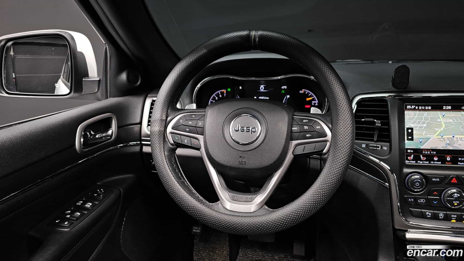 Cherokee Jeep 2018.2-OPTION-017