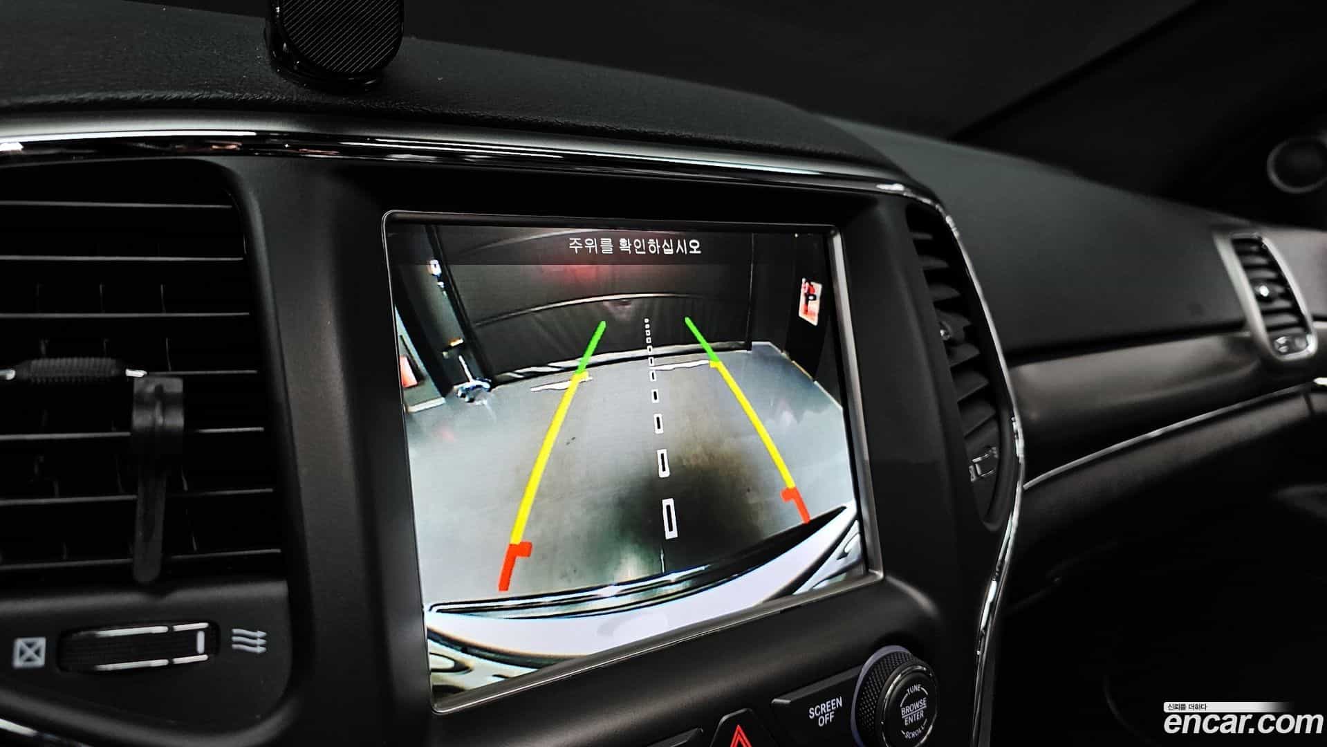 Cherokee Jeep 2018.2-OPTION-019