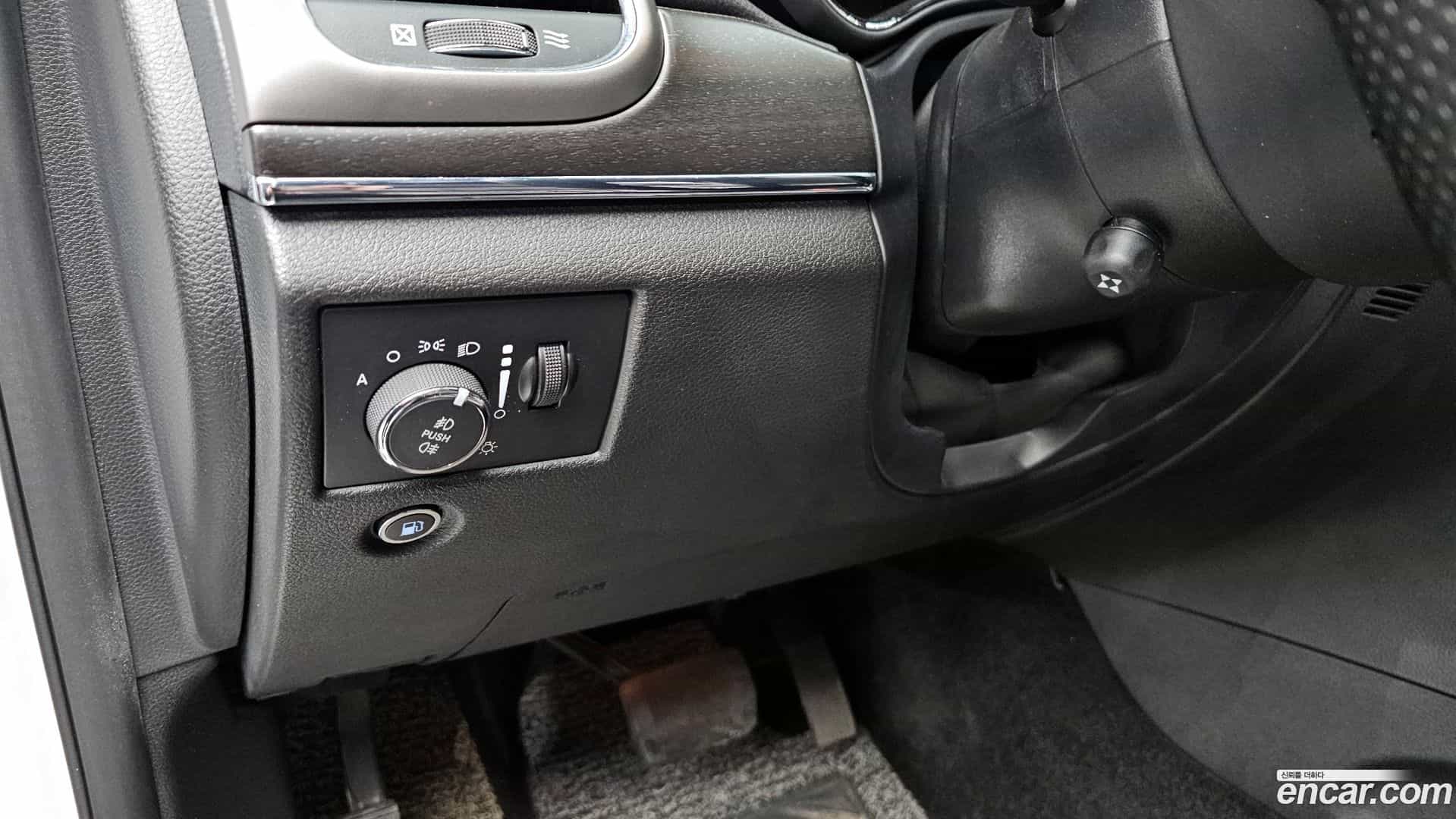 Cherokee Jeep 2018.2-OPTION-021