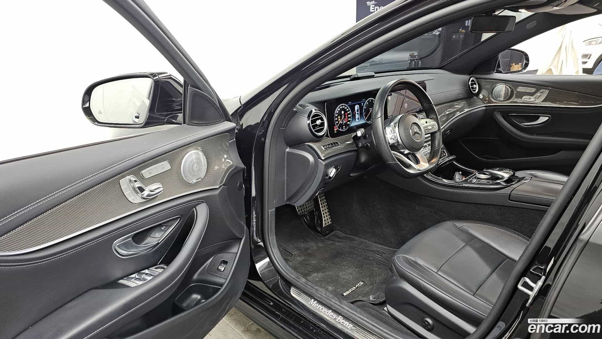 E-Class Mercedes-Benz 2020.7-INNER-010