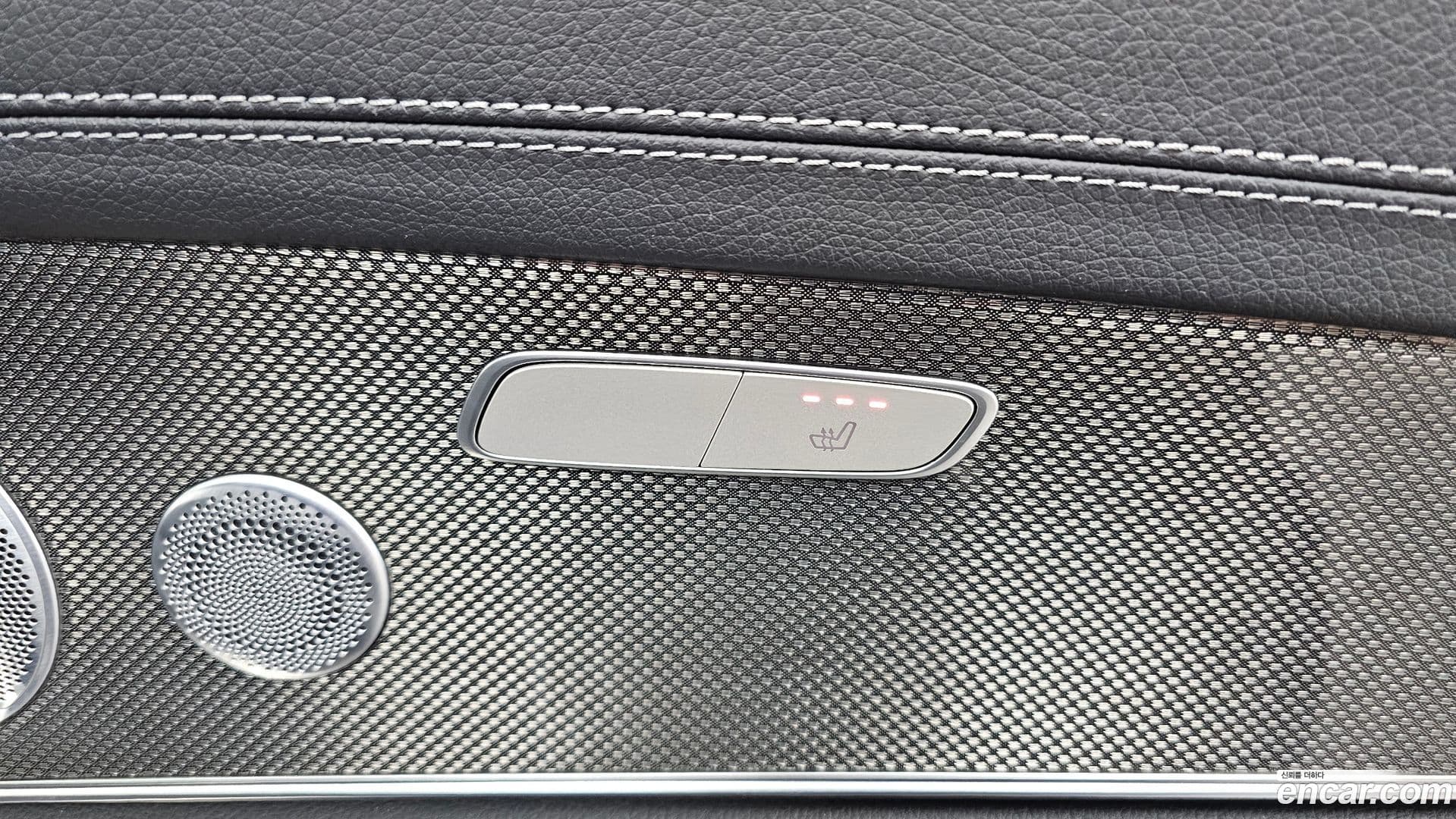 Main__Slider__Photo:E-Class Mercedes-Benz 2020.7-18