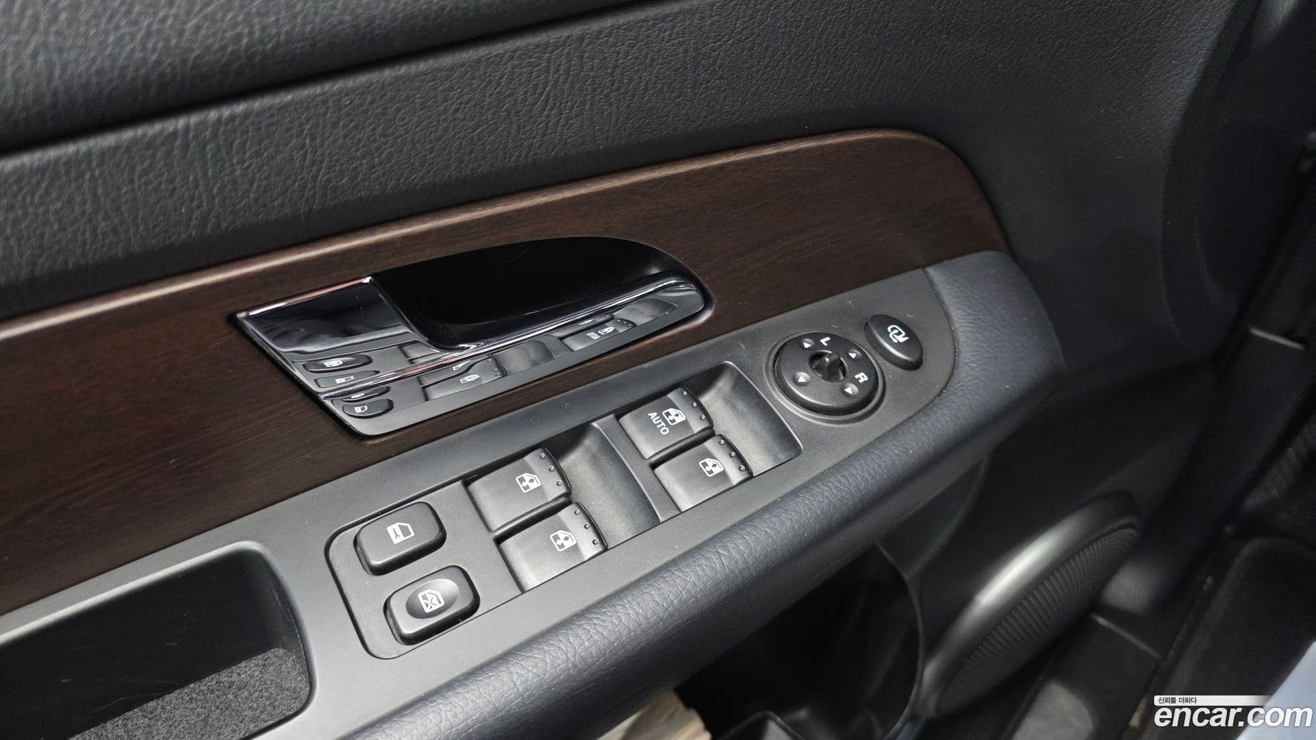 Main__Slider__Photo:Rexton KG_Mobility_Ssangyong 2013.1-15