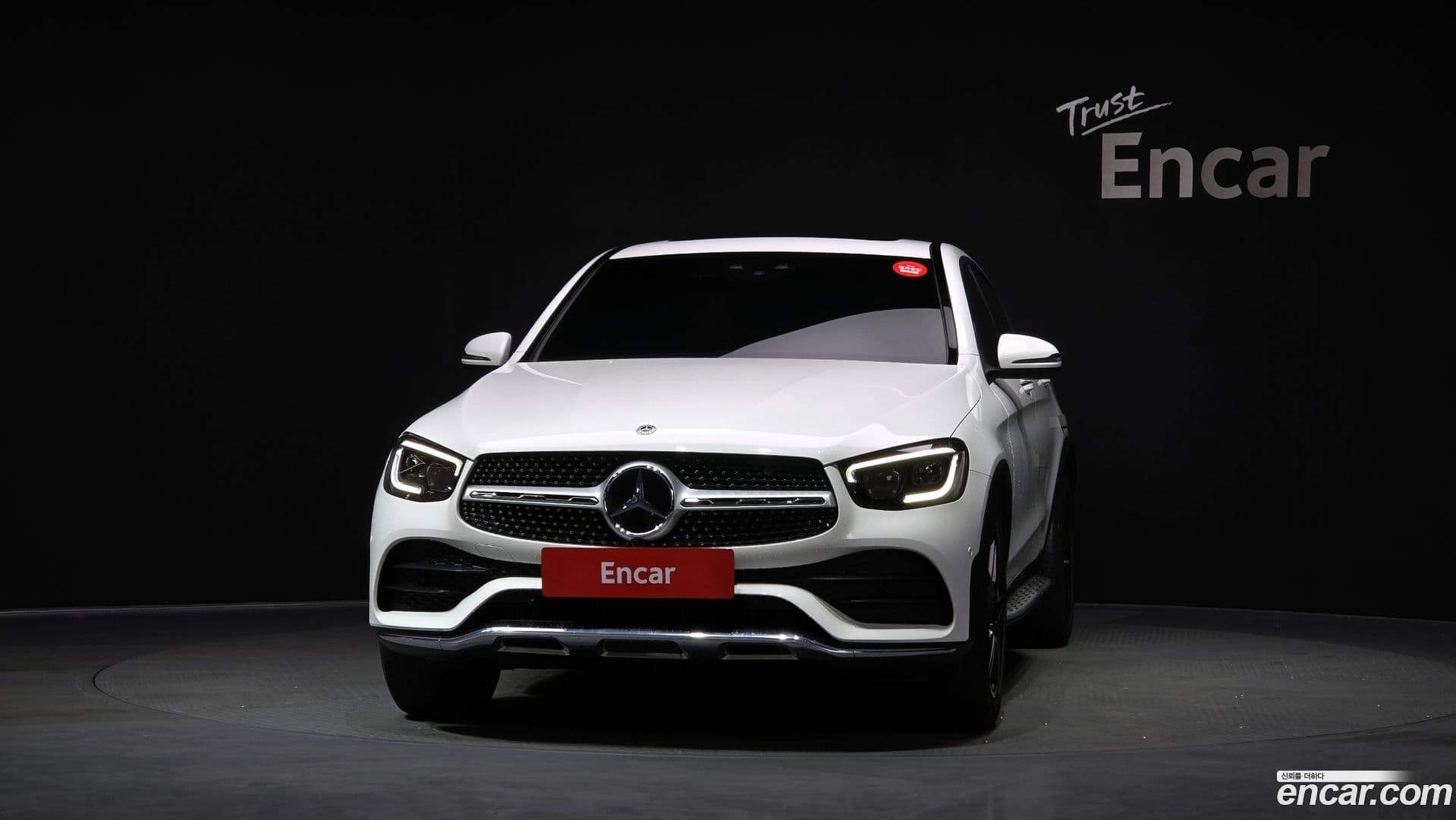 Main__Slider__Photo:GLC-Class Mercedes-Benz 2023.0-2