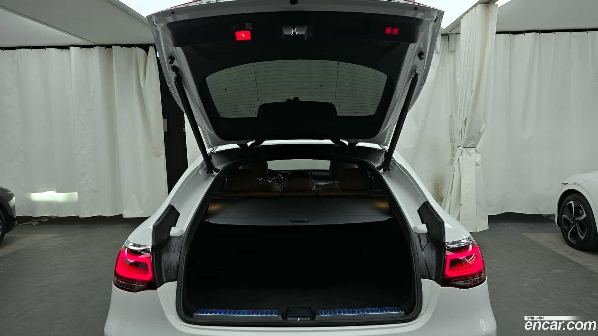 GLC-Class Mercedes-Benz 2023.0-OPTION-024