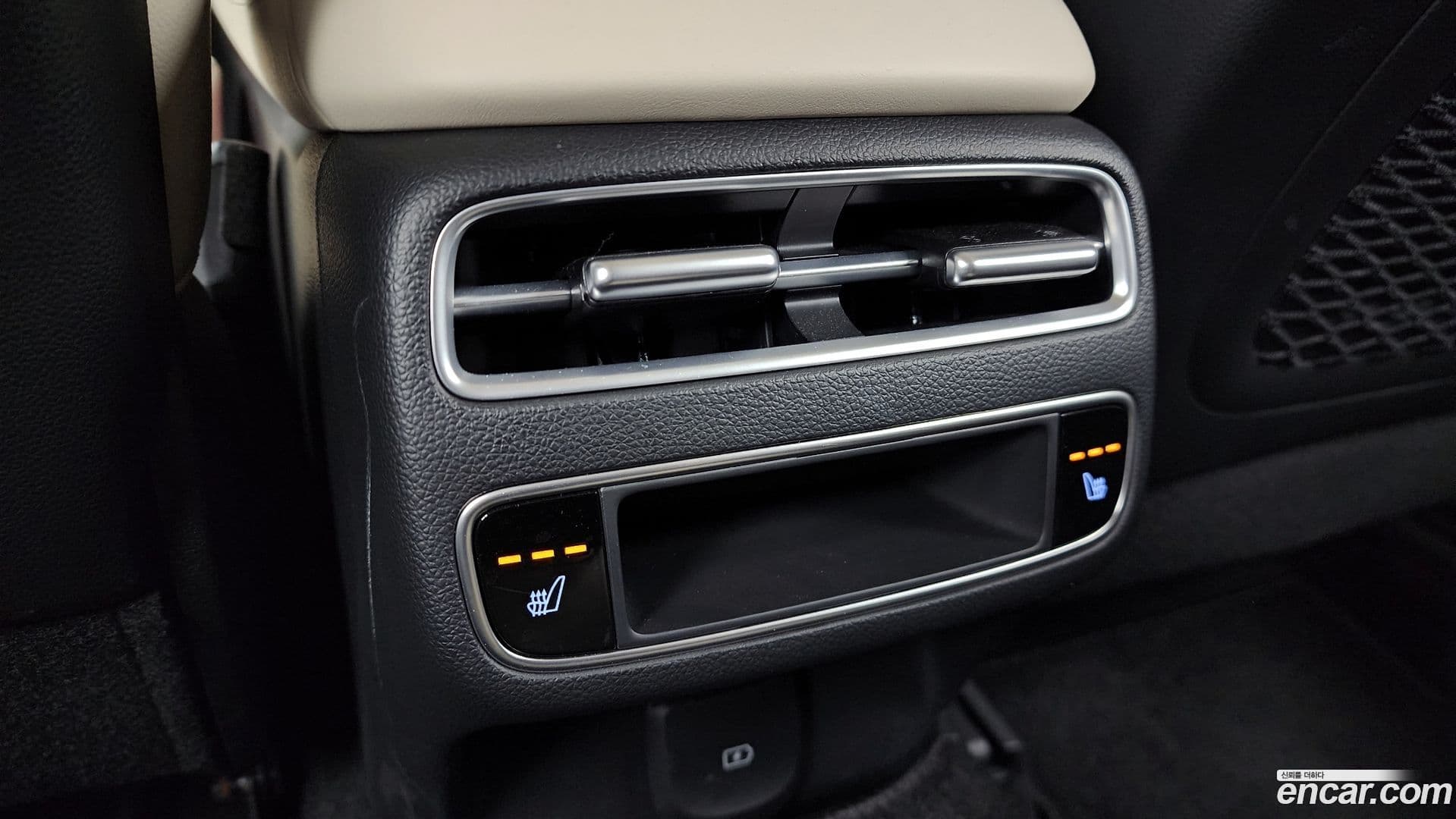 Main__Slider__Photo:GV70 Genesis 2024.8-18