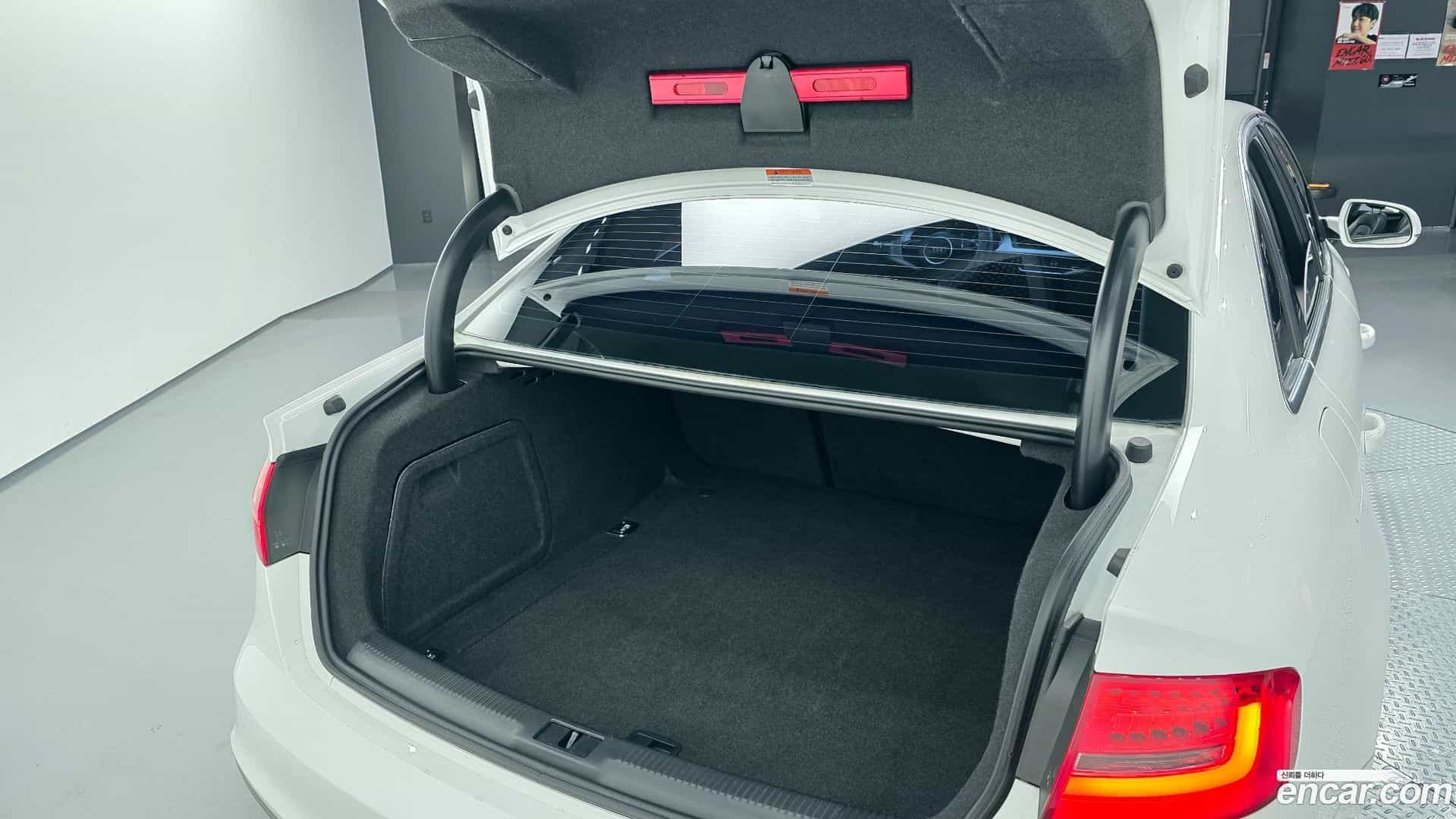 A4 Audi 2015.8-OPTION-024