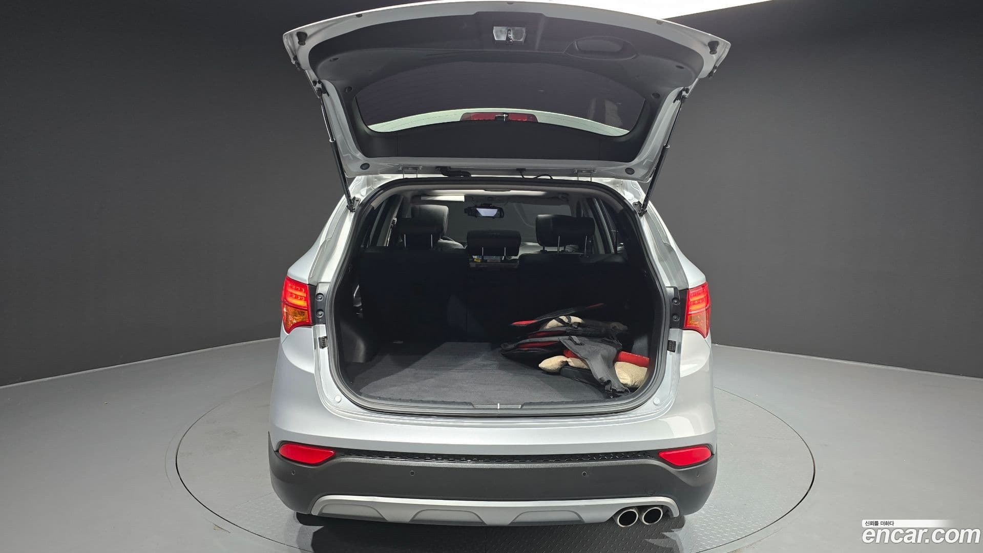 Main__Slider__Photo:Santafe Hyundai 2015.5-19