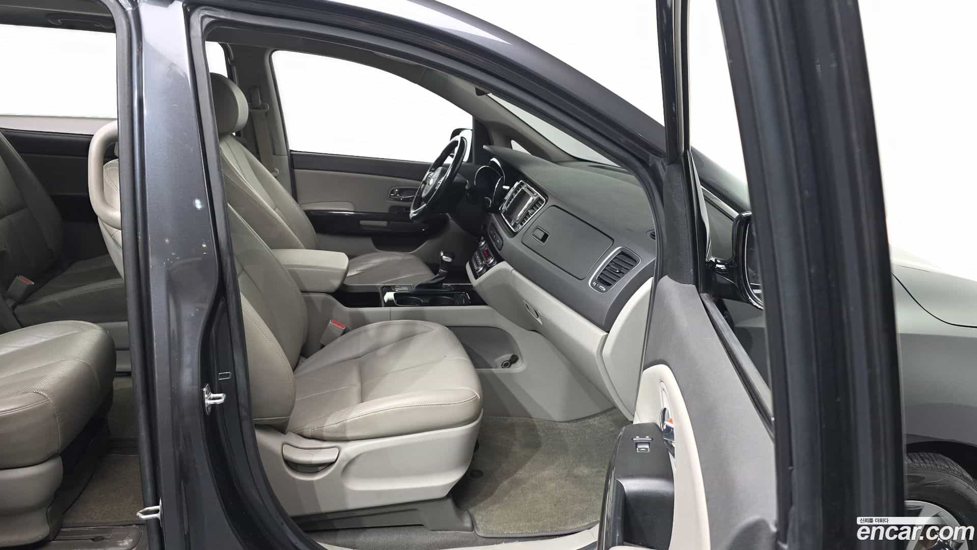 Canival Kia 2017.6-OPTION-015