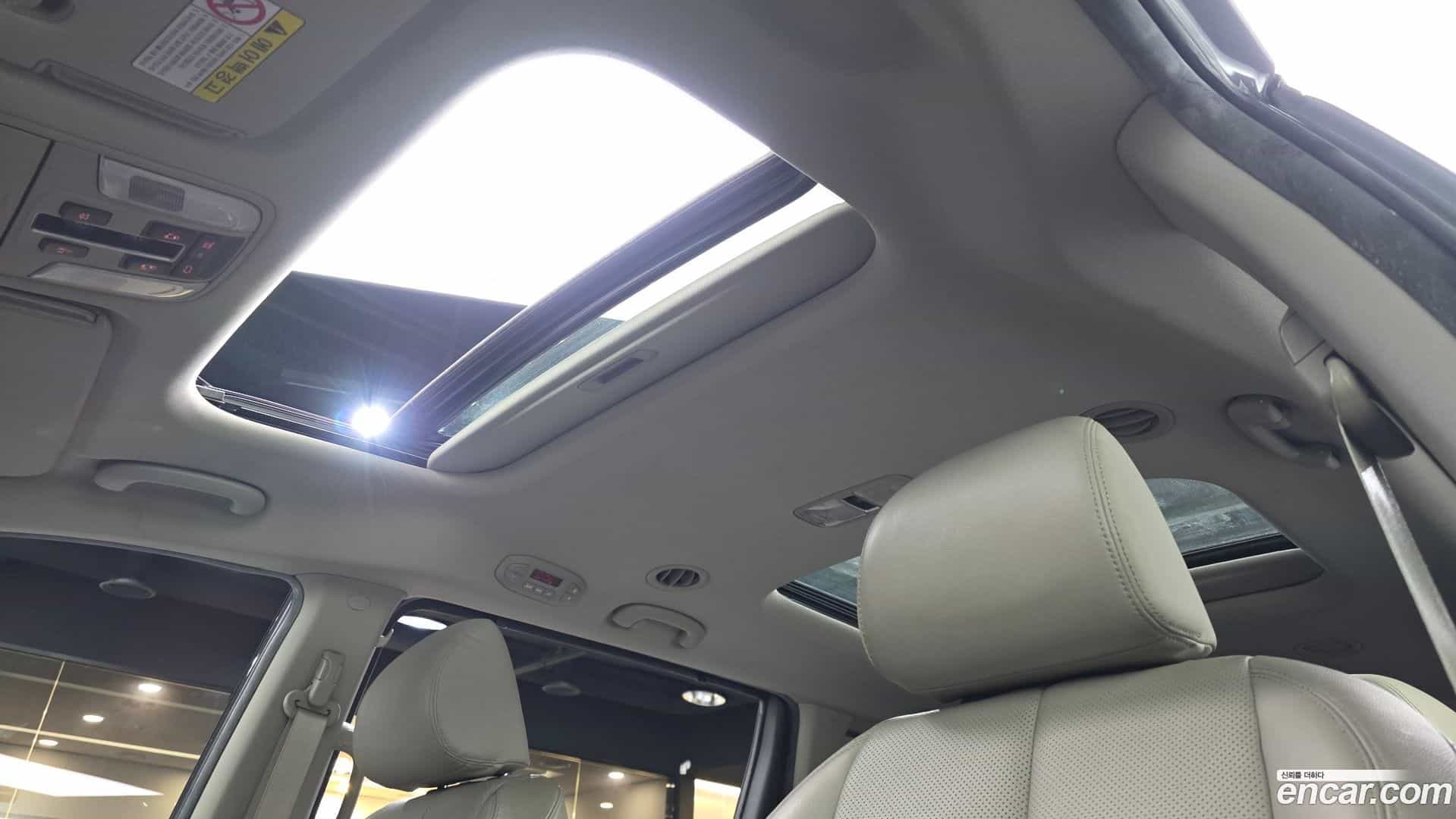 Canival Kia 2017.6-OPTION-023