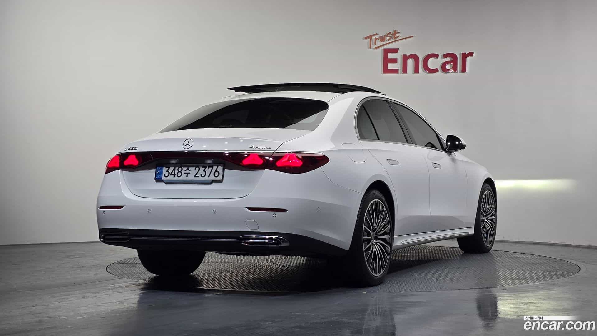 E-Class Mercedes-Benz 2024.6-OUTER-002