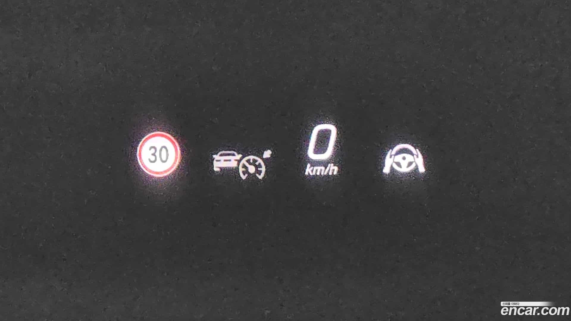 E-Class Mercedes-Benz 2024.6-OPTION-021