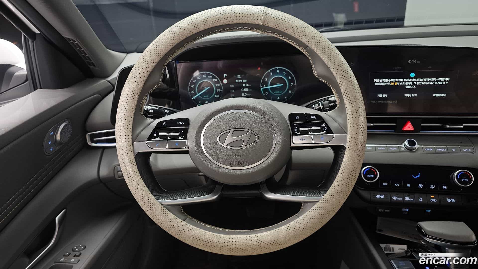 AVANTE Hyundai 2024.0-OPTION-018