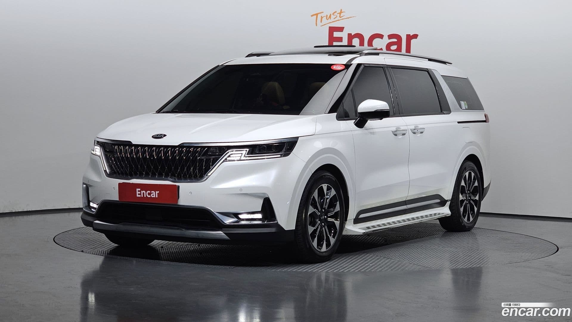 Main__Slider__Photo:Canival Kia 2021.0-0