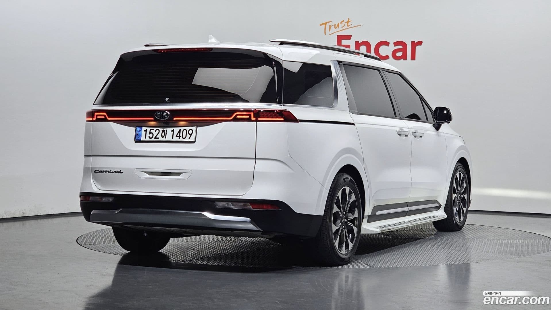 Main__Slider__Photo:Canival Kia 2021.0-1