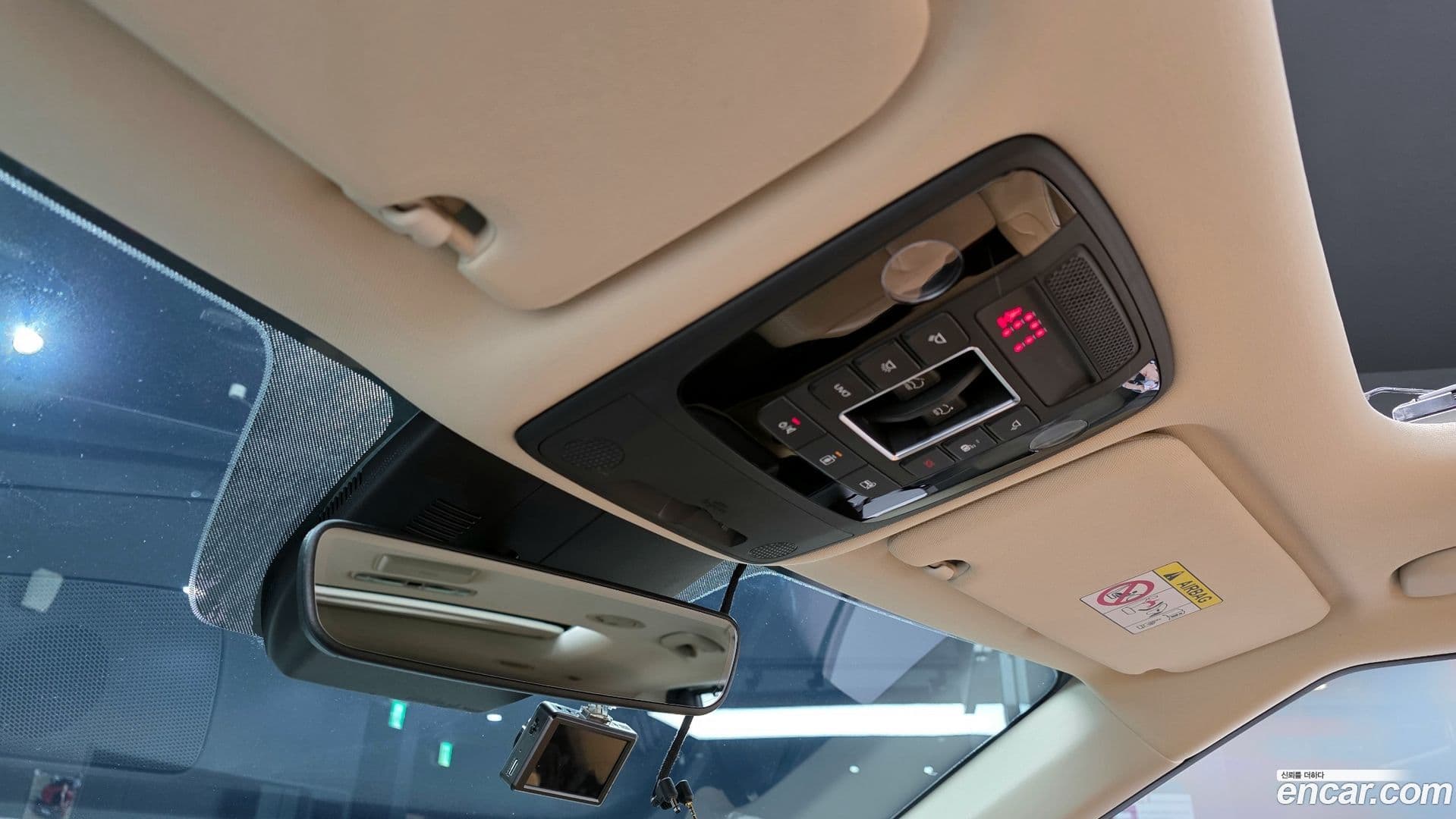 Main__Slider__Photo:Canival Kia 2021.0-17