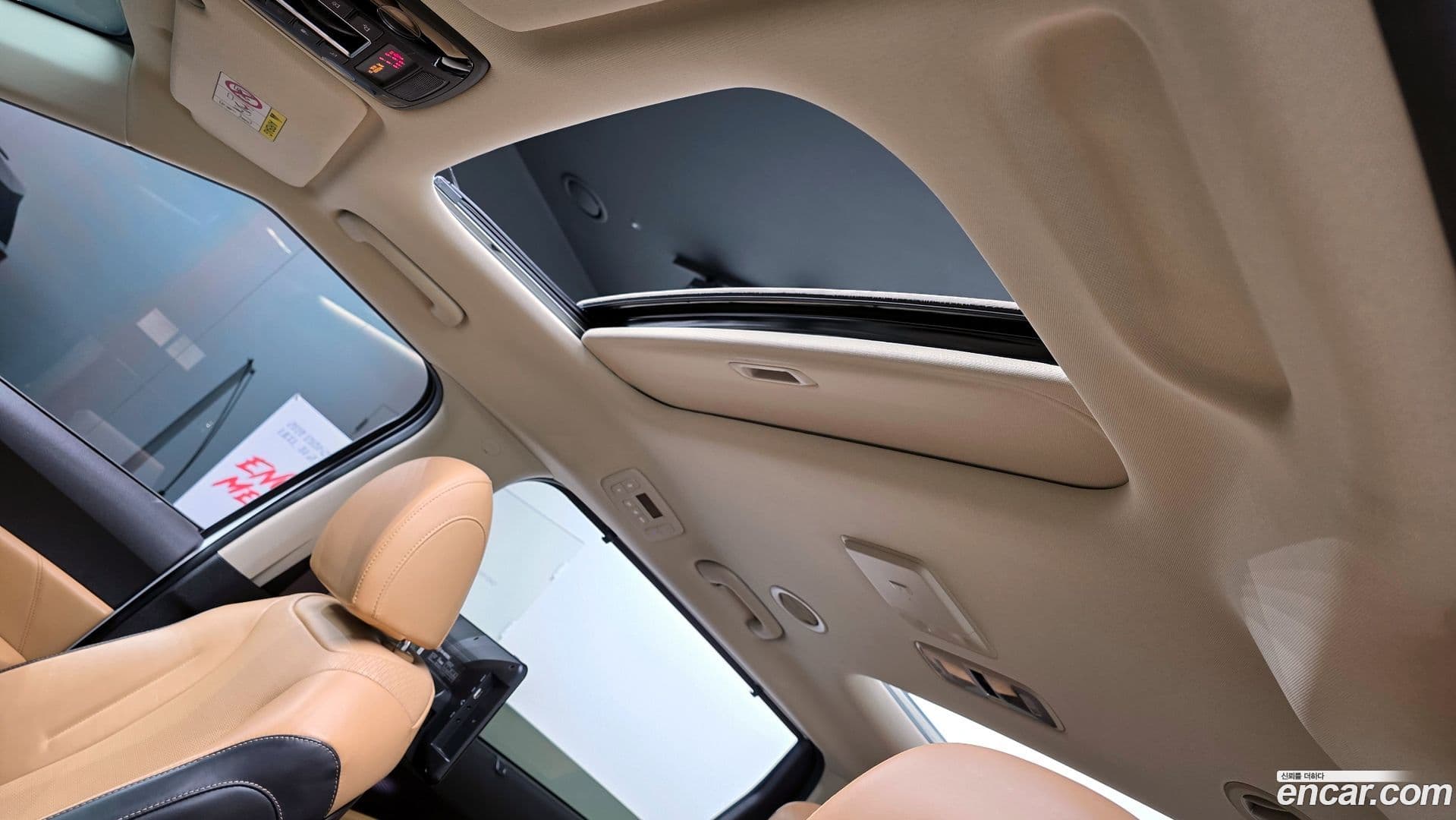 Main__Slider__Photo:Canival Kia 2021.0-18