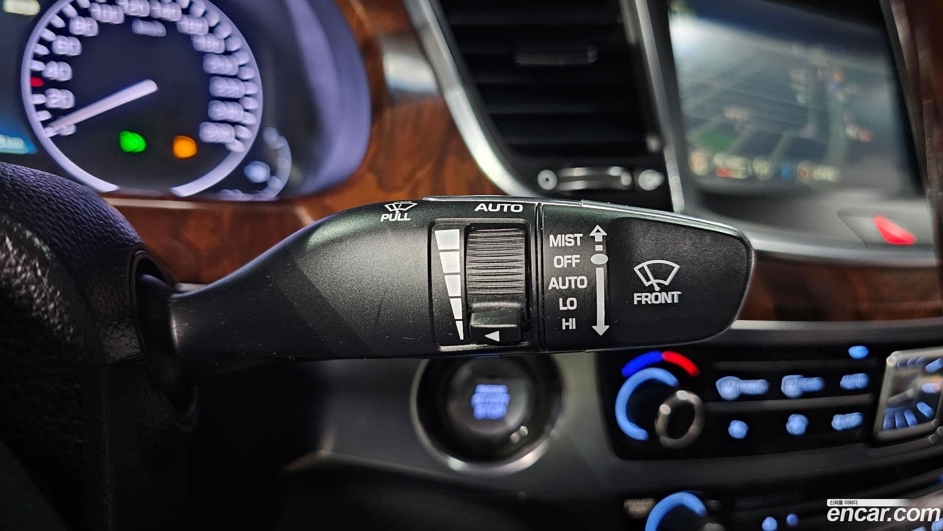 Main__Slider__Photo:Equus Hyundai 2013.1-8