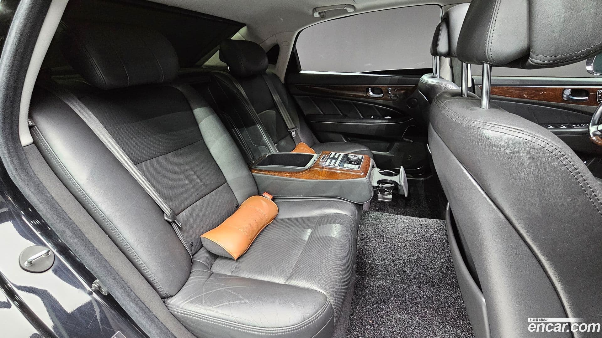 Main__Slider__Photo:Equus Hyundai 2013.1-18