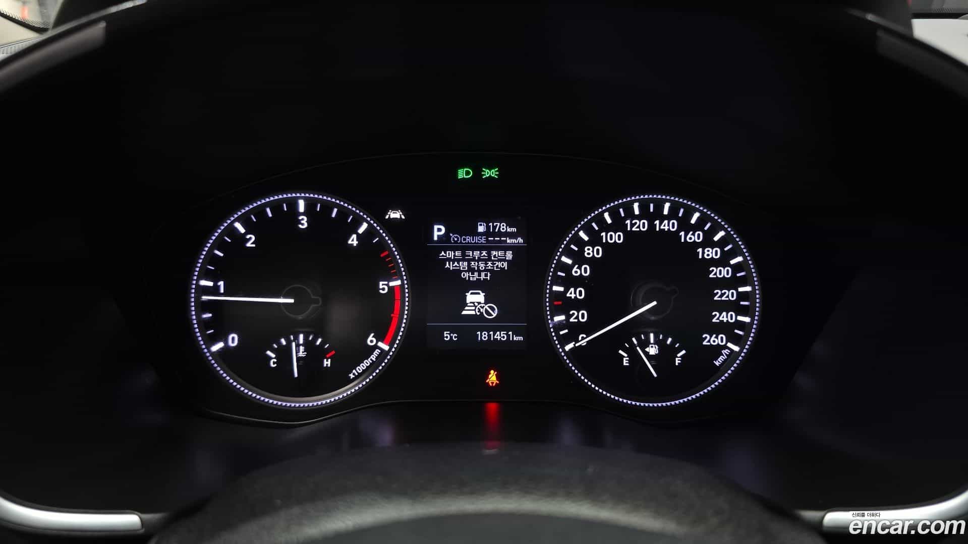 Santafe Hyundai 2018.9-INNER-008