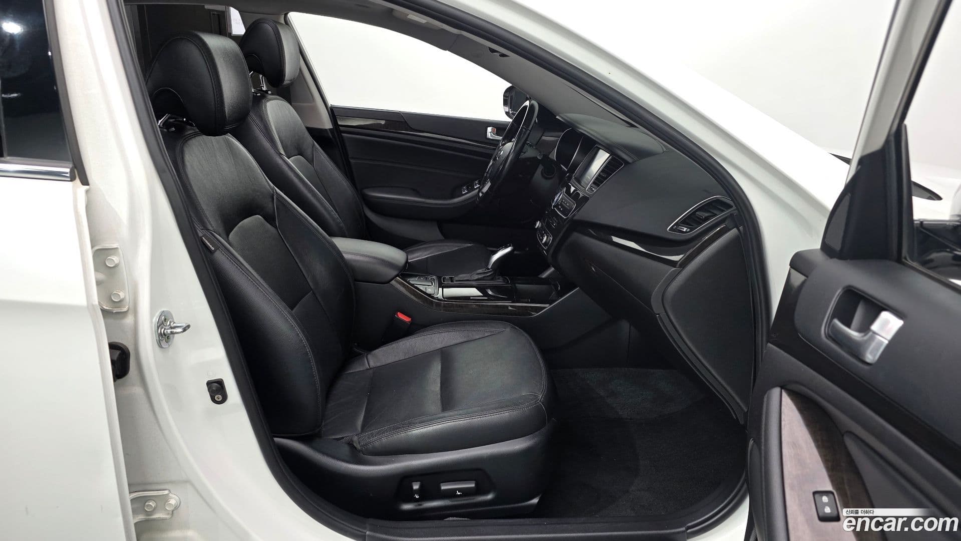 Main__Slider__Photo:K7 Kia 2014.6-9