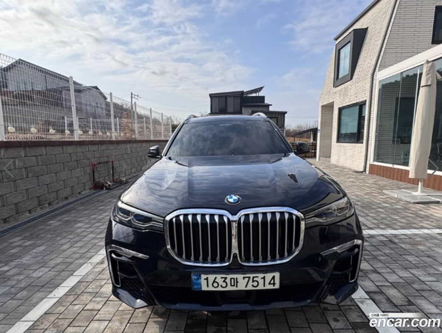 X7 BMW 2022.0-OUTER-001