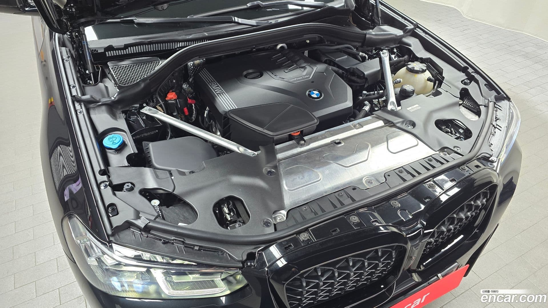 Main__Slider__Photo:X4 BMW 2025.2-5