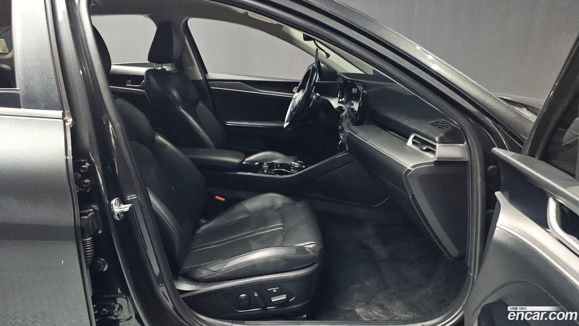 Main__Slider__Photo:K5 Kia 2020.11-10