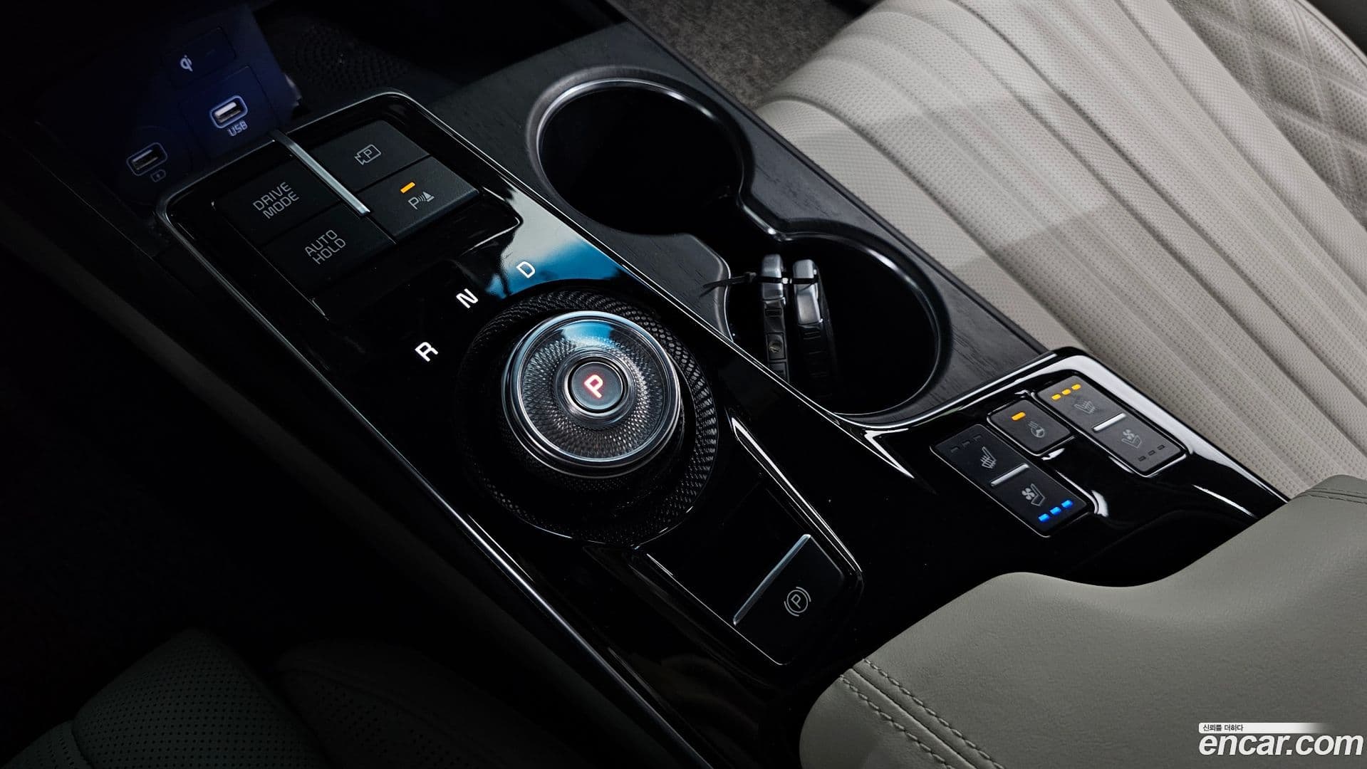 Main__Slider__Photo:K8 Kia 2021.11-8