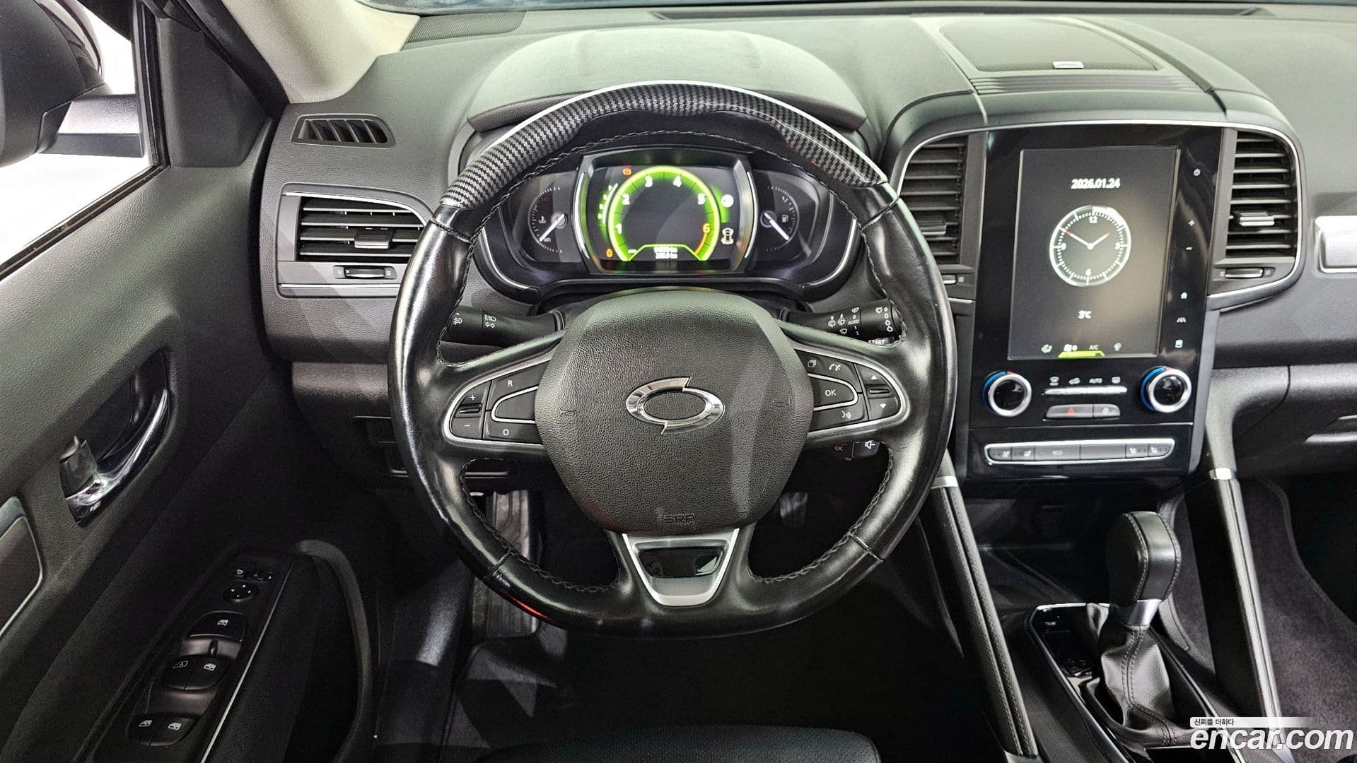 Main__Slider__Photo:QM6 Renault-KoreaSamsung 2017.9-12