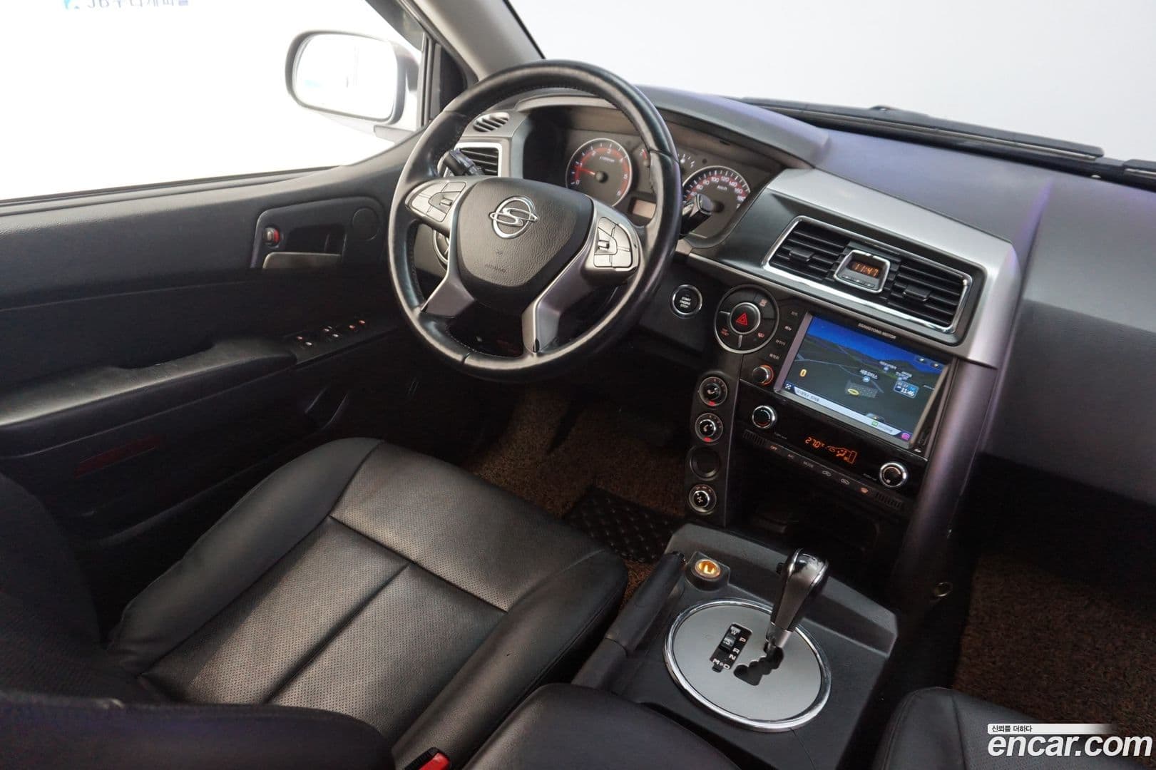 Main__Slider__Photo:KORANDO KG_Mobility_Ssangyong 2017.0-4