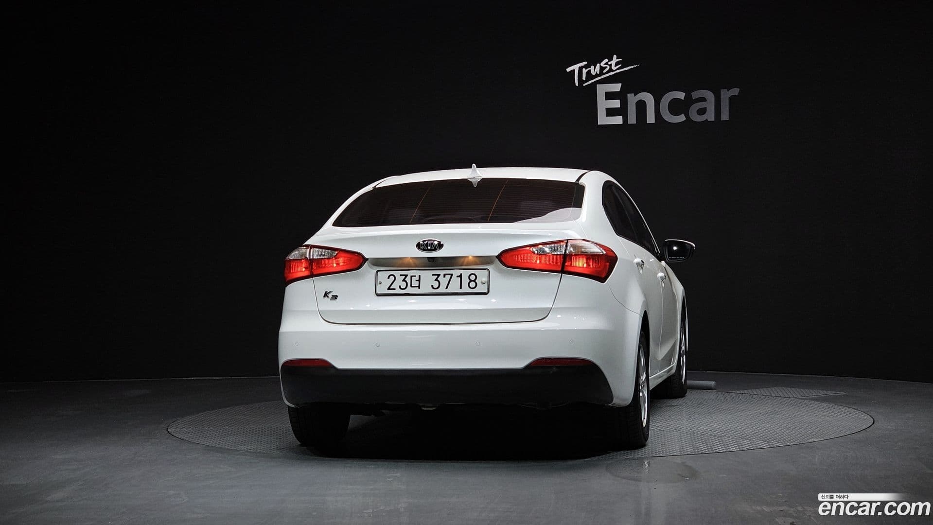 Main__Slider__Photo:K3 Kia 2014.7-3