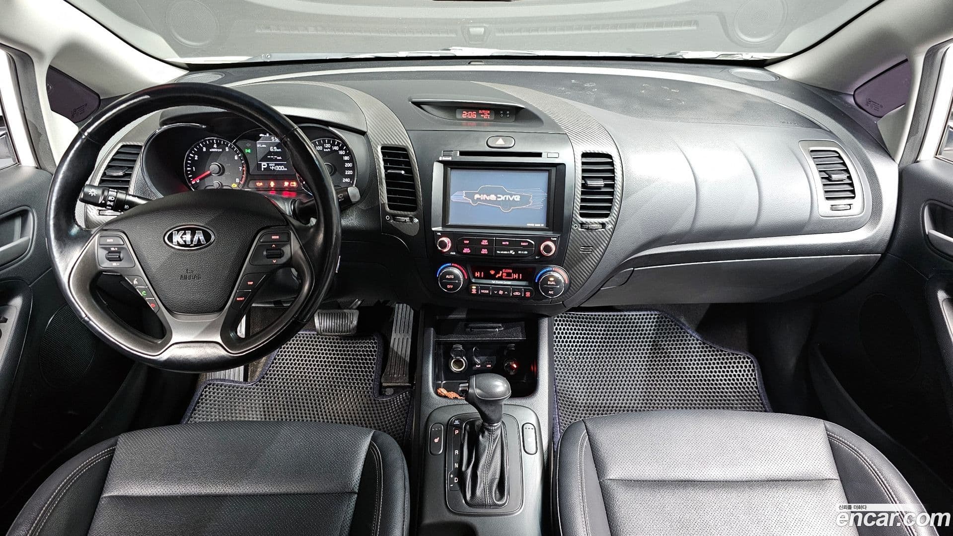 Main__Slider__Photo:K3 Kia 2014.7-6
