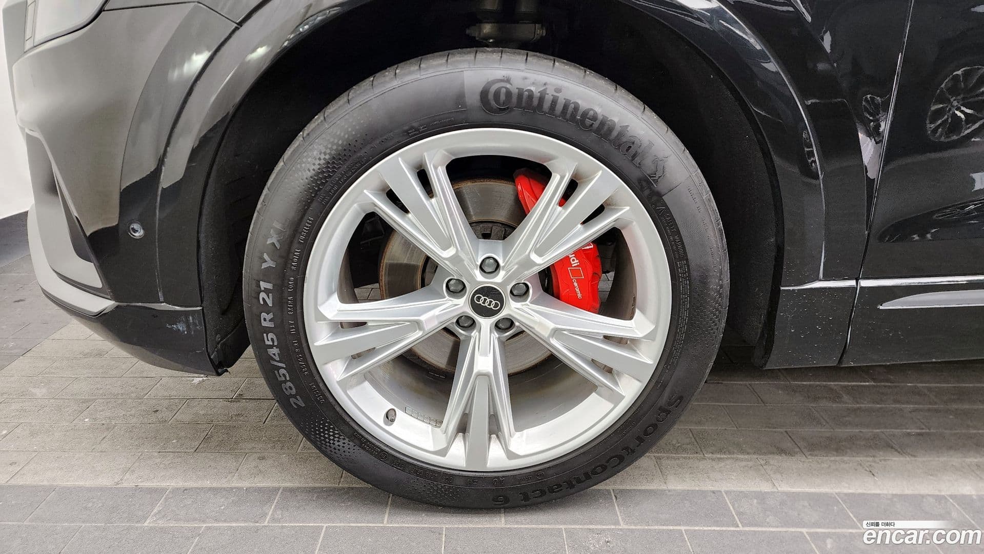 Main__Slider__Photo:Q8 Audi 2022.0-4