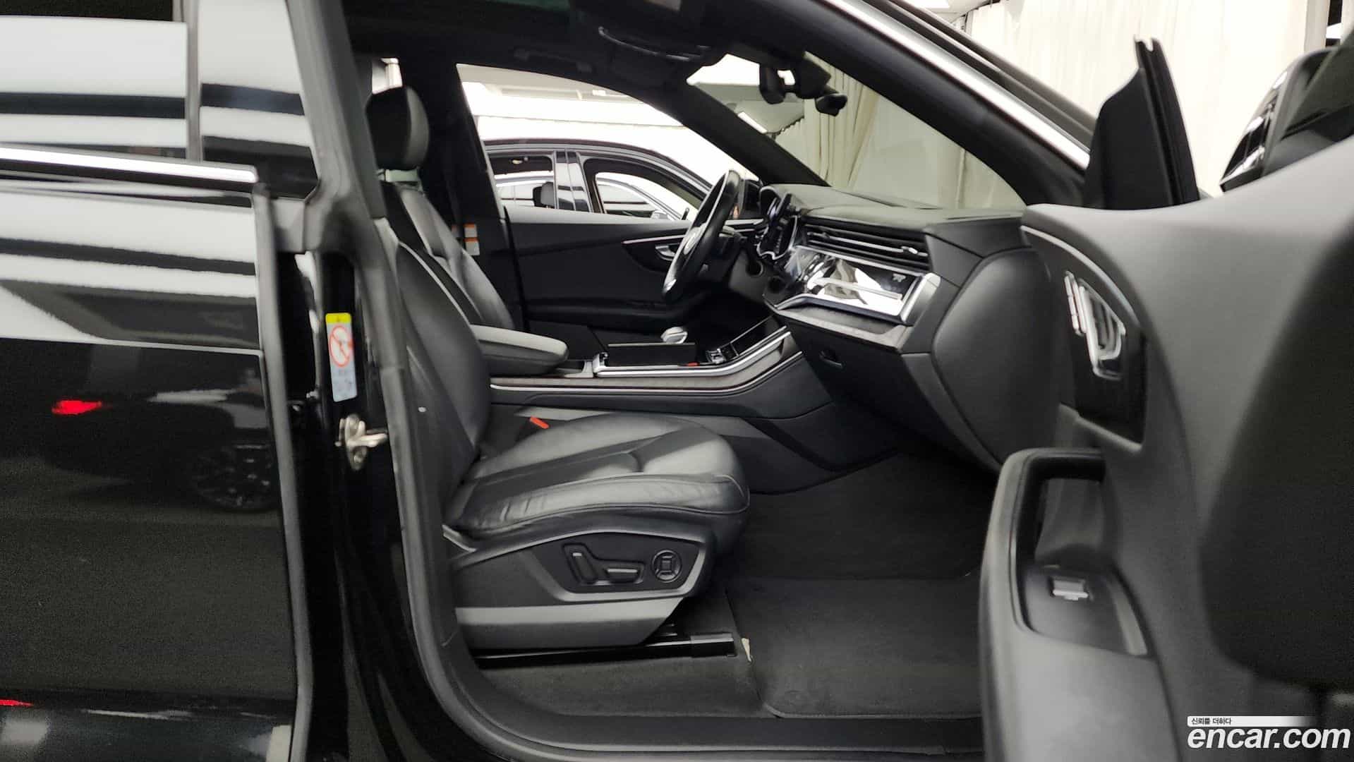 Q8 Audi 2022.0-OPTION-015