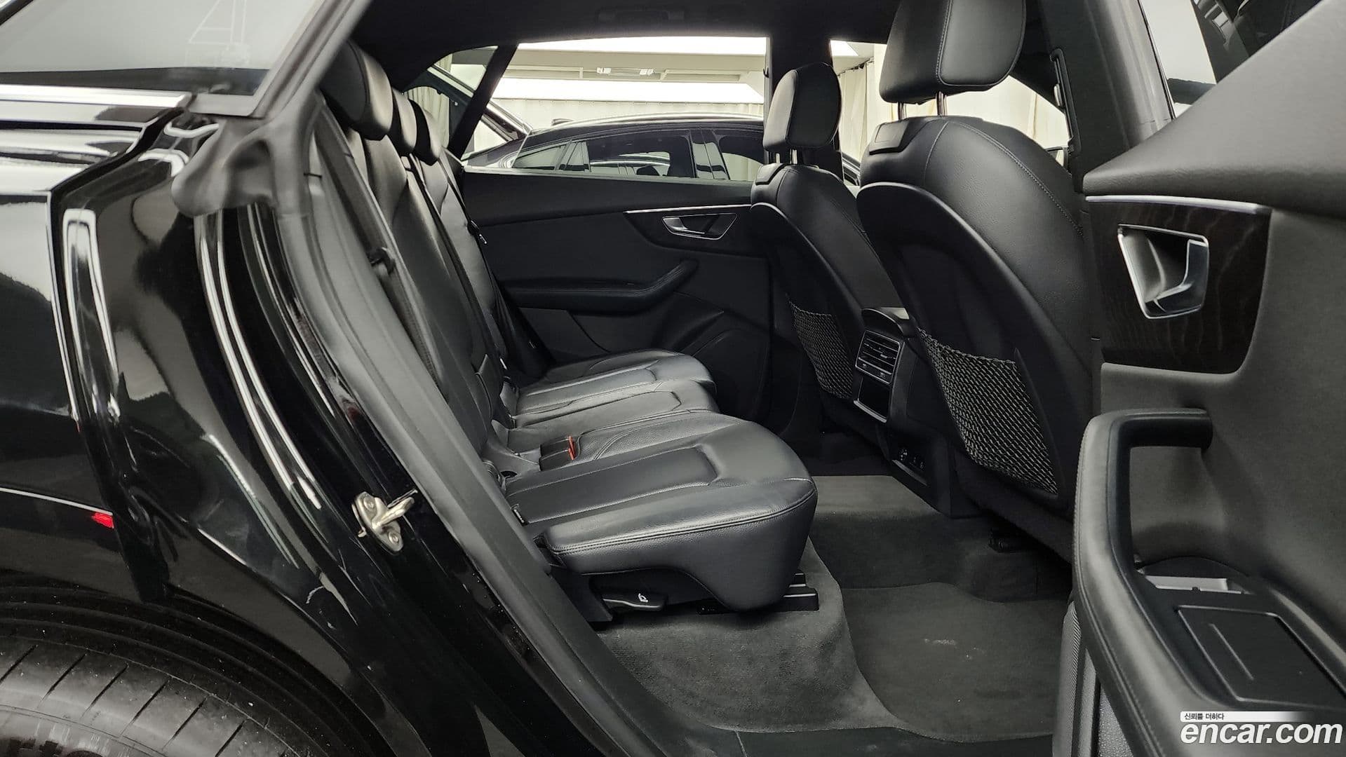 Main__Slider__Photo:Q8 Audi 2022.0-11