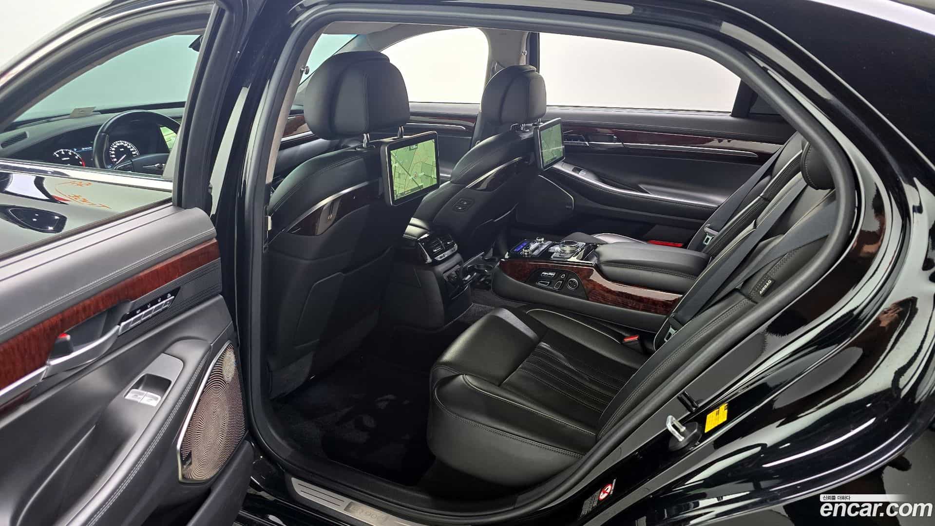 EQ900 Genesis 2016.1-OPTION-017